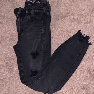 High waist distressed American Eagle Skinny Jean